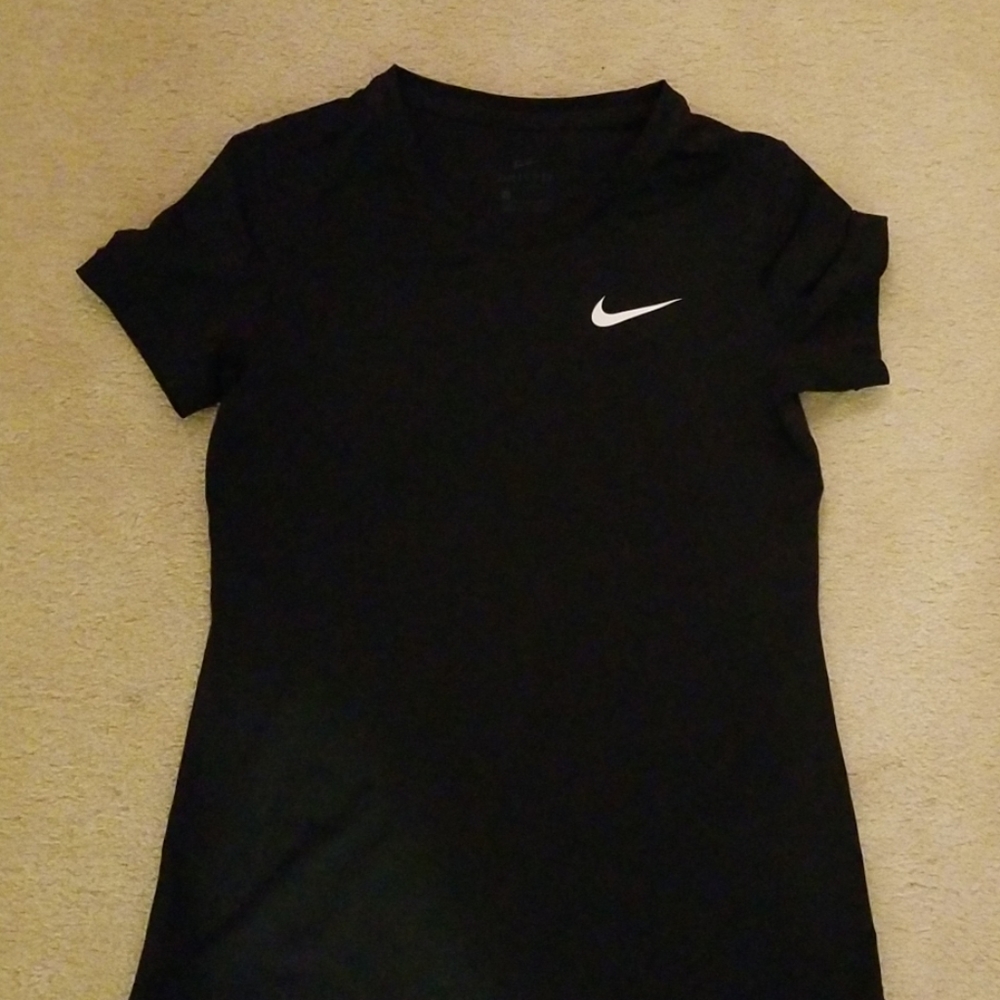 Nike dri fit top